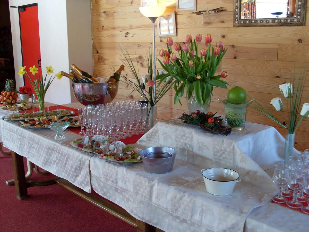 Hotel Cartusia Sarcenas Eksteriør bilde